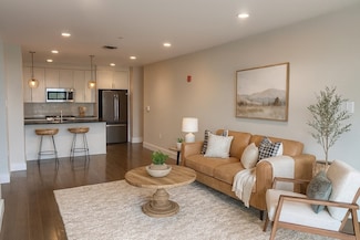 434 Mcgrath Hwy Unit 409, Somerville, MA 02143