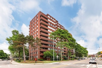 77 Adams St Unit 402, Quincy, MA 02169