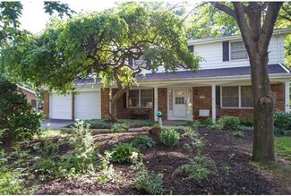 2195 N Brookside Blvd, Genoa, OH 43430