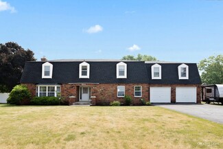 824 S Main St, Sandwich, IL 60548