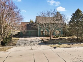 2801 Valleybrook Dr, Champaign, IL 61822