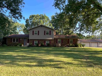 1558 Crestwood Ln S, Lafayette, IN 47909