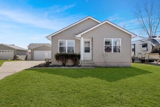 405 2nd St SE, Bondurant, IA 50035