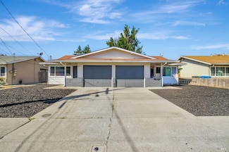 1447 Beachwood Dr, Santa Rosa, CA 95407