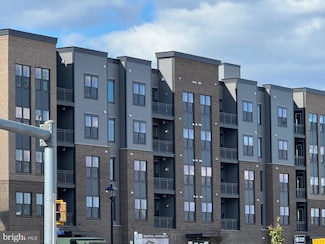 21731 Dovekie Terrace Unit 408, Ashburn, VA 20147