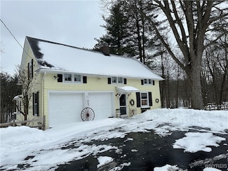 2731 Bowen Rd, Elma, NY 14059