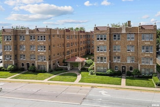 1632 18th Ave Unit 6, Rock Island, IL 61201
