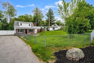 27 Eden St, Manchester, NH 03102