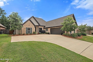 200 Grace Dr, Flowood, MS 39232