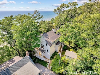 18215 Spindle Dr, Grand Haven, MI 49417