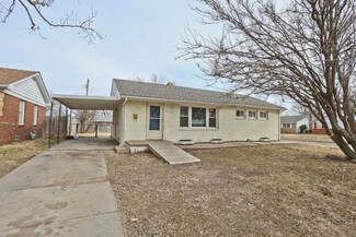 956 S Royal Rd, Wichita, KS 67207