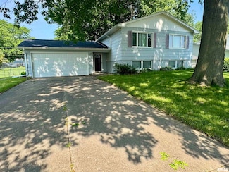 4624 N Main St, Davenport, IA 52806