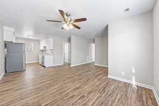 209 Lexington Dr, Clarksville, TN 37042