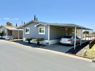 900 E Rankin Rd Unit 3, Tulare, CA 93274
