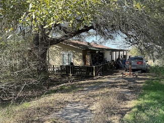 2398 Zion Hill Rd, Seguin, TX 78155