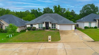 2503 Oasis Dr, Longview, TX 75601