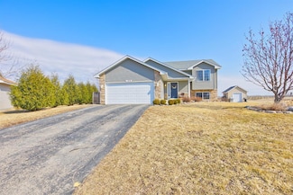 109 Summit Ave, Dassel, MN 55325