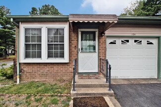 12 Sunset Rd Unit A, Whiting, NJ 08759
