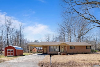 801 Colonial Dr NE, Arab, AL 35016
