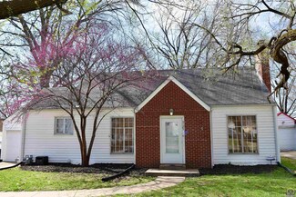 3125 SW 11th St, Topeka, KS 66604