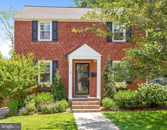 1047 N Manchester St, Arlington, VA 22205