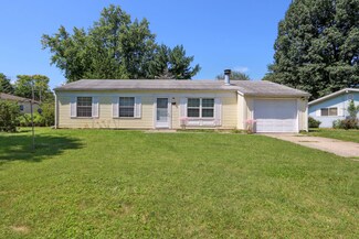 1413 Briarwood Dr, Champaign, IL 61821
