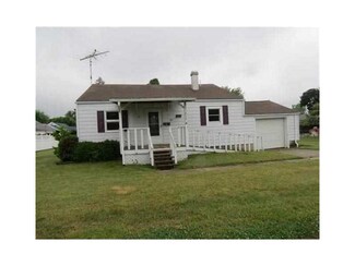 712 W Heaston St, Winchester, IN 47394