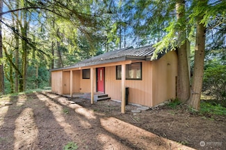 48 Lake Louise Dr, Bellingham, WA 98229