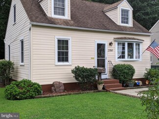2350 Dixon Ave, Croydon, PA 19021