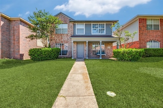 107 Hunter Dr, Cedar Hill, TX 75104