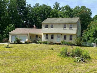 10 Cardinal Ln, Litchfield, NH 03052