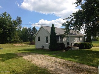 12872 Sunfield Rd, Sunfield, MI 48890