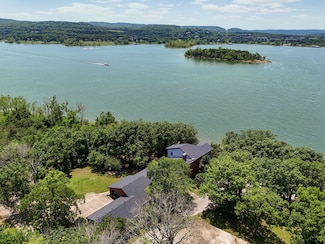199 Cardinal Rd, Hollister, MO 65672