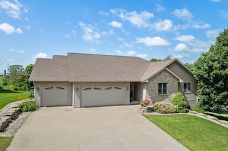 1601 Raspberry Ln, Mount Horeb, WI 53572