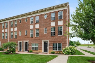 1001 Parklake Row, Springboro, OH 45066