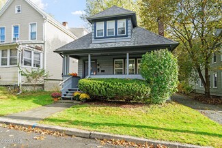 138 Ford Ave, Troy, NY 12180