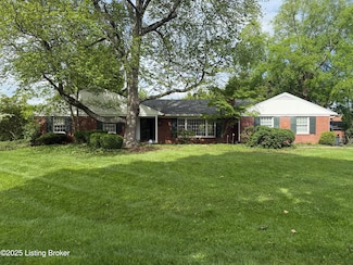 2224 Wynnewood Cir, Louisville, KY 40222