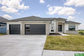 5620 N 212th St, Elkhorn, NE 68022