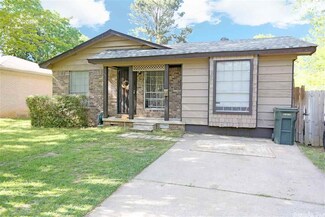7800 W 32nd St, Little Rock, AR 72204