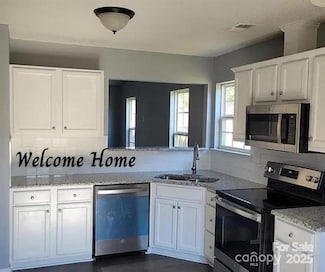 4226 Red Shed Ln, Charlotte, NC 28269