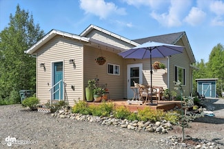 13701 W Klondike Dr, Big Lake, AK 99652