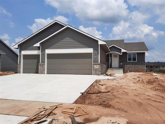 10536 W Sondra St, Maize, KS 67101