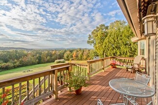 34 Ferry Hill Rd, Granby, MA 01033