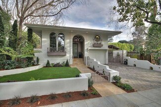 445 Maple St, Palo Alto, CA 94301