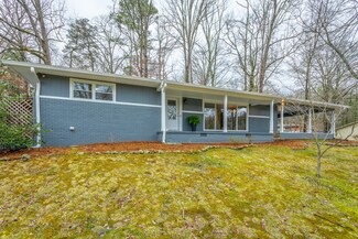 1039 Druid Dr, Signal Mountain, TN 37377