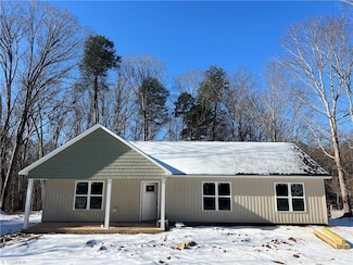 4940 Reid Rd, Winston-Salem, NC 27107