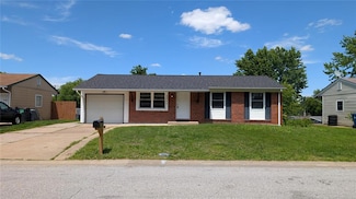 3220 Highgate Ln, Saint Charles, MO 63301