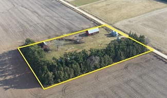 3332 220th St, Ridgeway, IA 52165