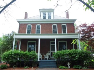 797 Mount Airy Dr, Youngwood, PA 15697