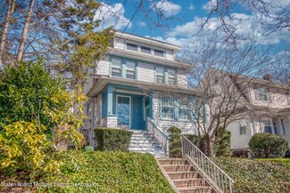 45 Randall Ave, Staten Island, NY 10301